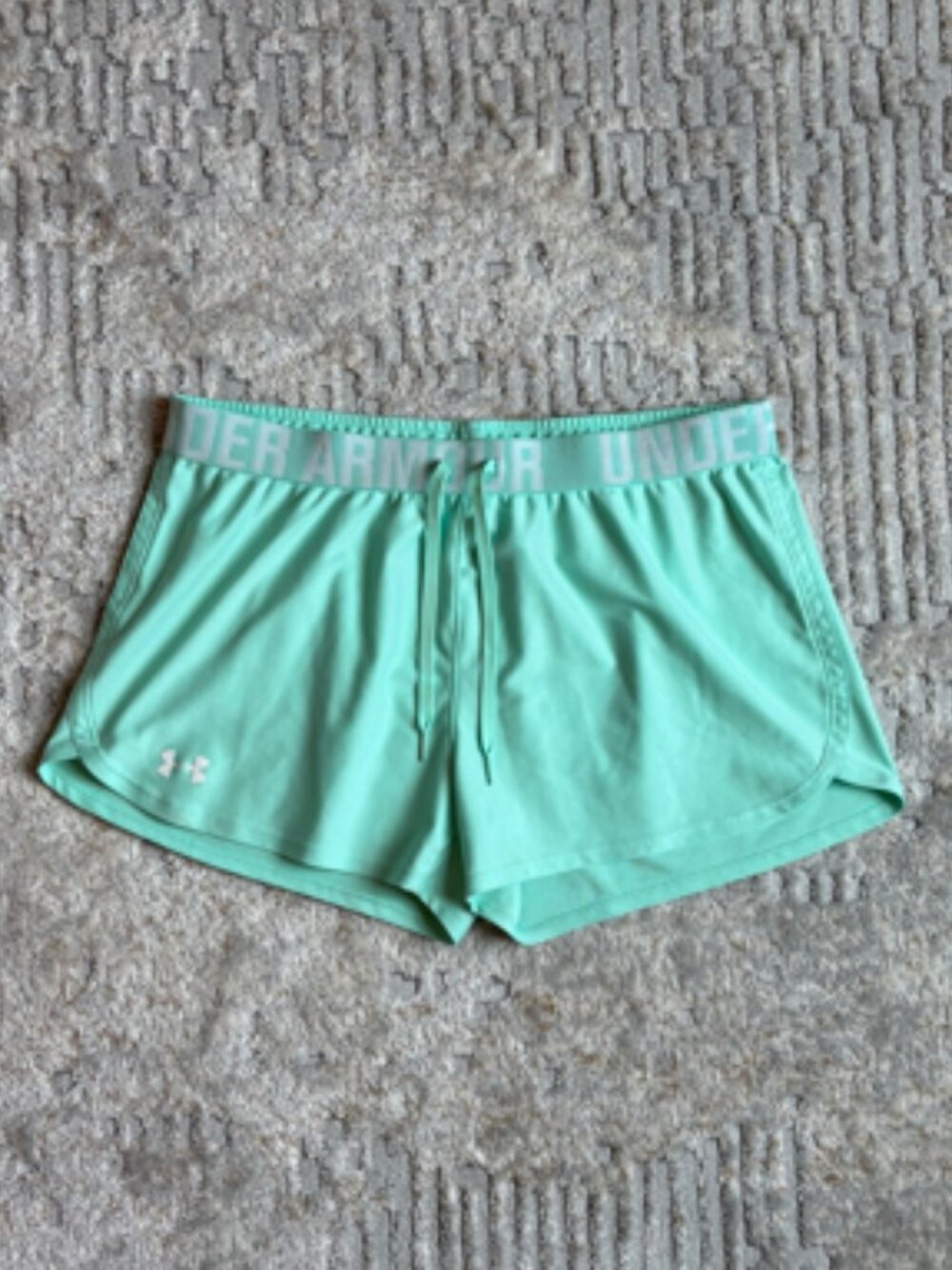 UNDER ARMOUR HeatGear Mint Teal Running Shorts Size M - Picture 2 of 6